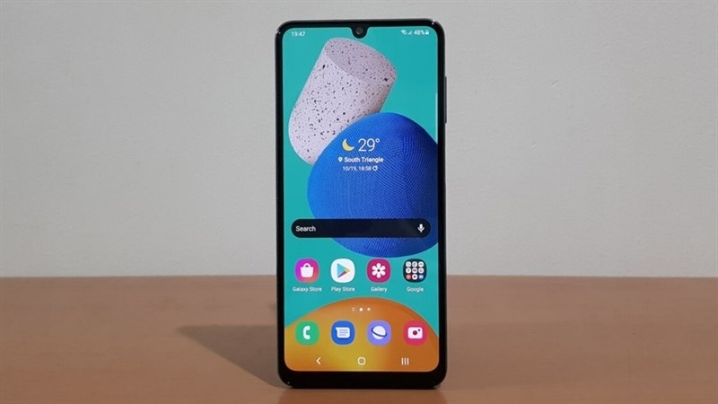 Nguyên nhân khiến mặt kính Samsung Galaxy M33 5G bị hỏng là gì?